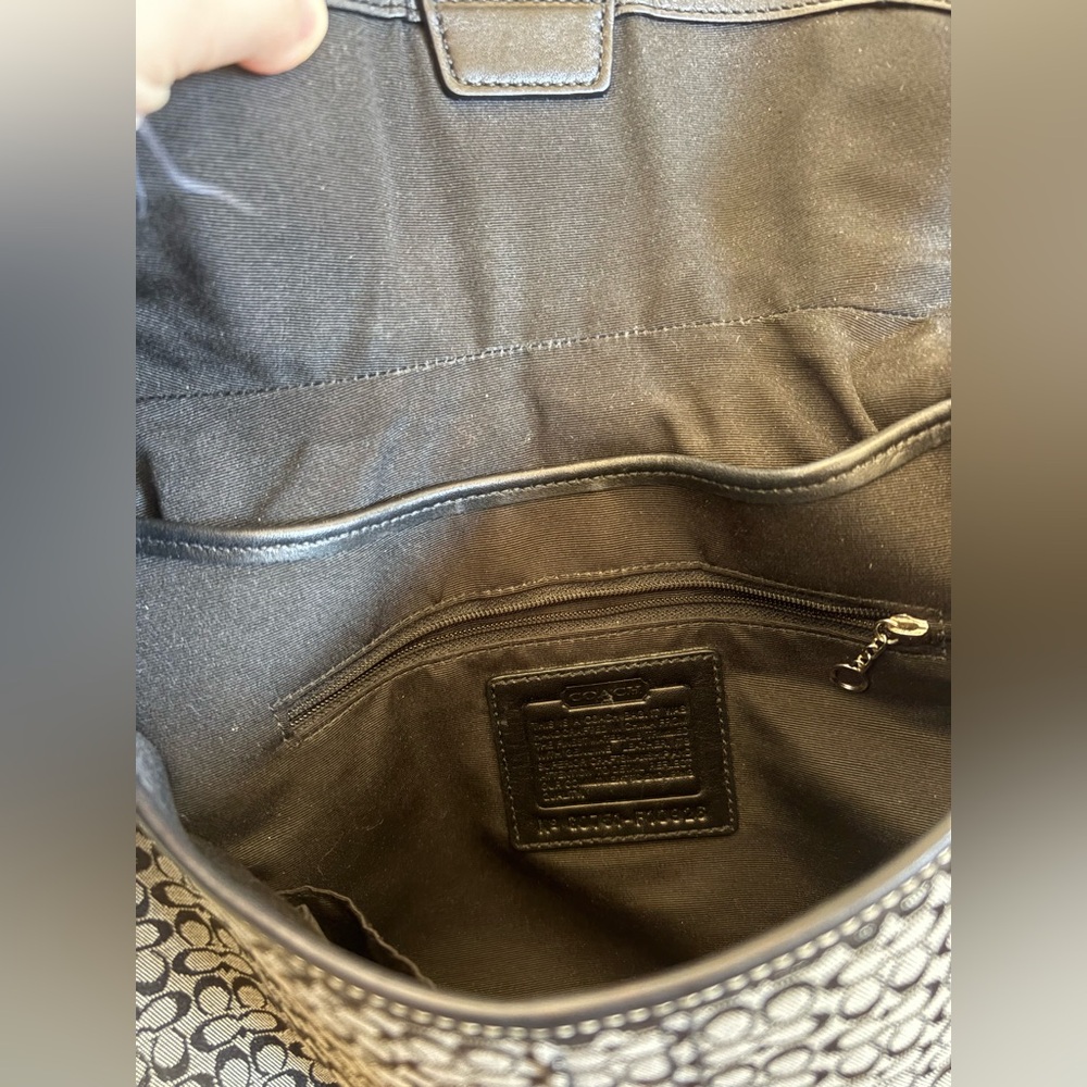 Coach F10926 Vintage Soho Black Leather & Signature C Canvas Shoulder/Tote Bag - Picture 9 of 9